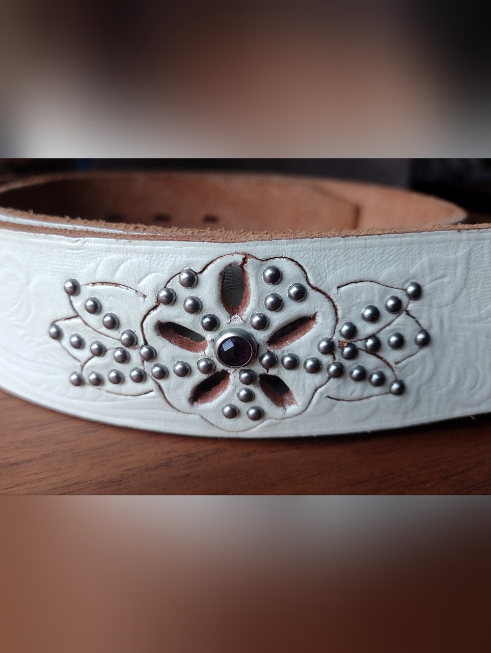 Hollywood Trading Company Cream Tooled Leather Belt with Floral Stud Detail - Picture 2 of 6